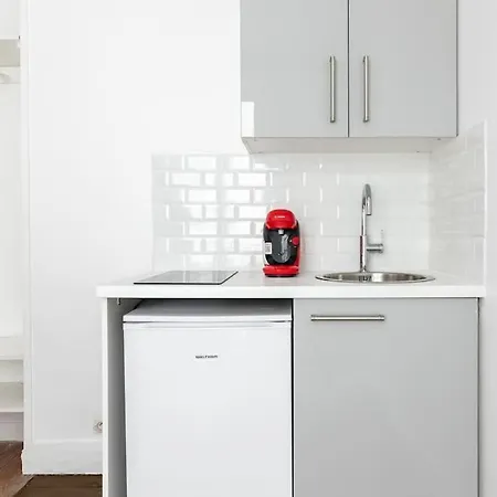 Lumineux Et Moderne 14eme Apartment *